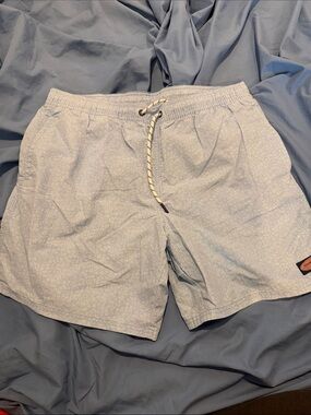 Vineyard Vines Pale Blue Printed Swim Trunks LIKE new Pockets Drawstring